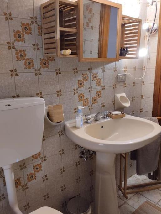 Apartamento Il Gelsomino Rímini Exterior foto